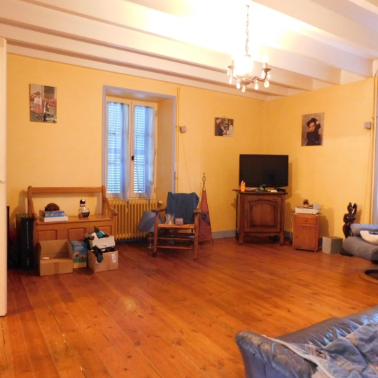  FAMICITY 2 : Local / Bureau | COULONGES-SUR-L'AUTIZE (79160) | 425 m2 | 172 000 € 