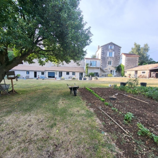 FAMICITY 2 : Maison / Villa | COULONGES-SUR-L'AUTIZE (79160) | 182 m2 | 279 000 € 