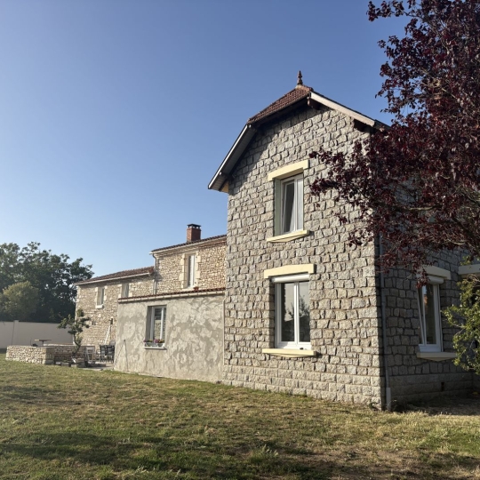  FAMICITY 2 : Maison / Villa | FONTENAY-LE-COMTE (85200) | 317 m2 | 522 000 &euro; 
