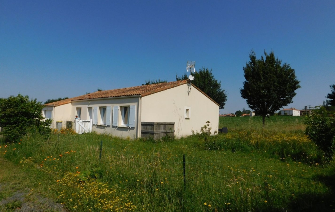 FAMICITY 2 : Maison / Villa | SAINT-VALERIEN (85570) | 96 m2 | 210 000 € 