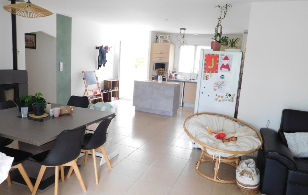 FAMICITY 2 : Maison / Villa | SAINT-VALERIEN (85570) | 96 m2 | 210 000 € 