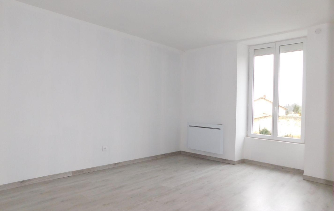 FAMICITY 2 : Maison / Villa | SAINT-HILAIRE-DE-VOUST (85120) | 188 m2 | 137 000 € 