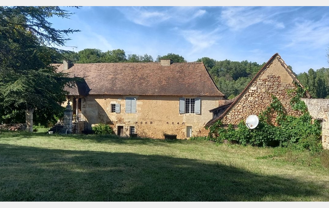 FAMICITY 2 : Domain / Estate | SAINT-GEORGES-DE-MONTCLARD (24140) | 350 m2 | 840 000 € 