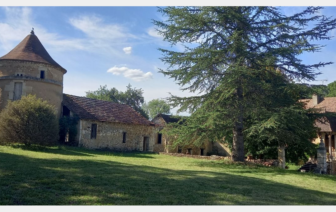FAMICITY 2 : Domain / Estate | SAINT-GEORGES-DE-MONTCLARD (24140) | 350 m2 | 840 000 € 