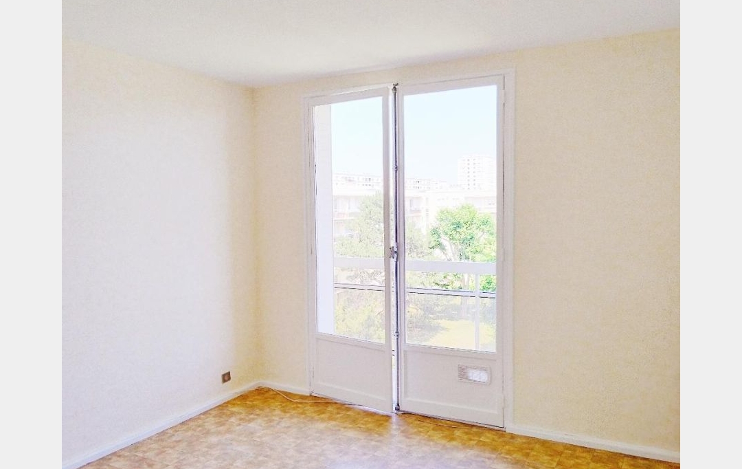 FAMICITY 2 : Appartement | VENISSIEUX (69200) | 53 m2 | 132 000 € 