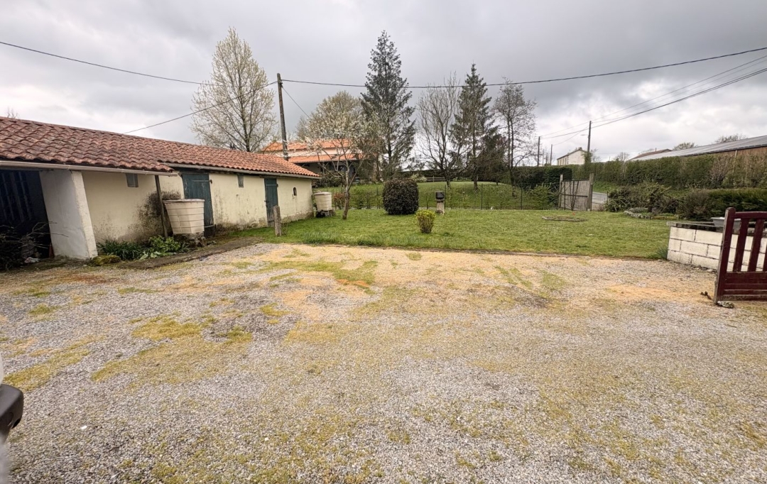 FAMICITY 2 : House | L'ABSIE (79240) | 199 m2 | 153 700 &euro; 