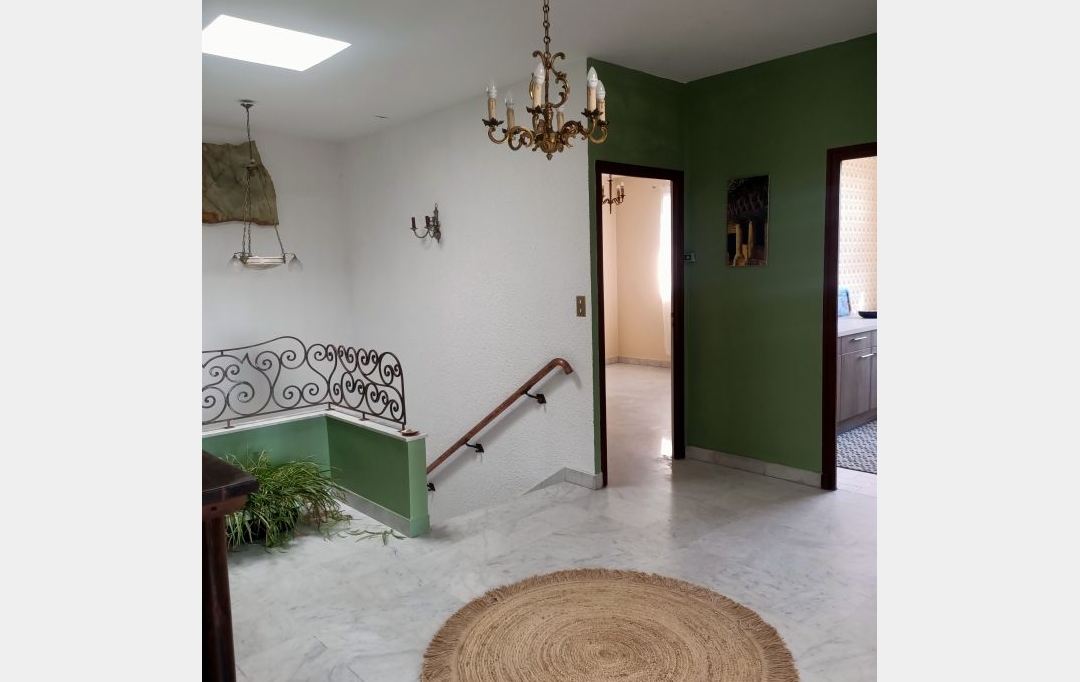 FAMICITY 2 : Office | VERGT (24380) | 150 m2 | 490 000 &euro; 