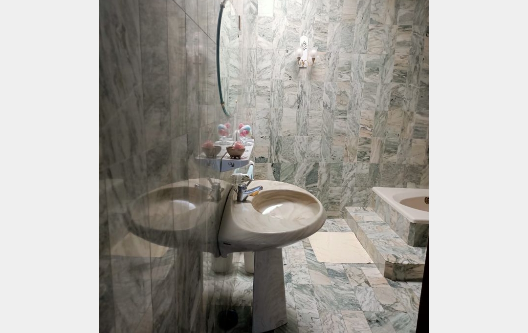 FAMICITY 2 : Office | VERGT (24380) | 150 m2 | 490 000 &euro; 