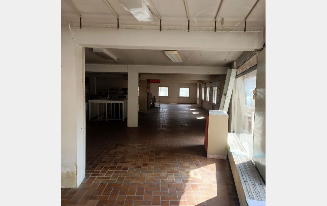 FAMICITY 2 : Office | VERGT (24380) | 150 m2 | 490 000 &euro; 