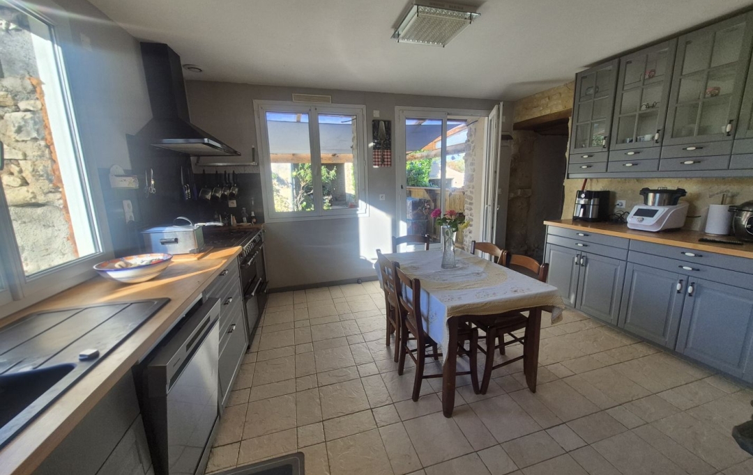 FAMICITY 2 : House | SAINT-HILAIRE-DES-LOGES (85240) | 280 m2 | 285 000 &euro; 