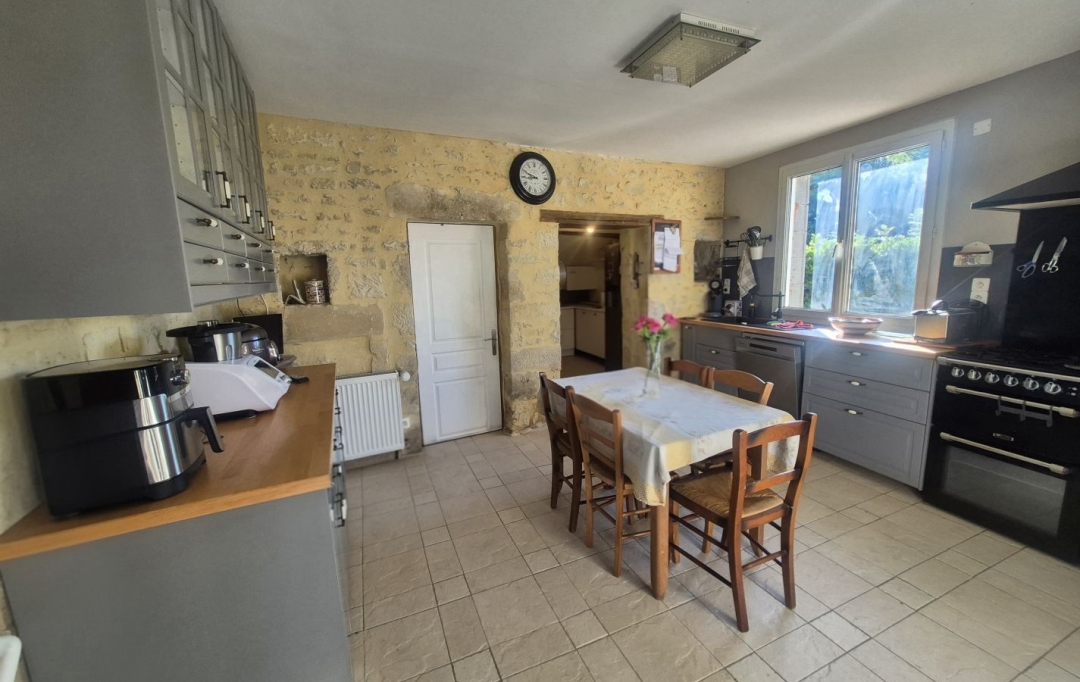 FAMICITY 2 : House | SAINT-HILAIRE-DES-LOGES (85240) | 280 m2 | 285 000 &euro; 