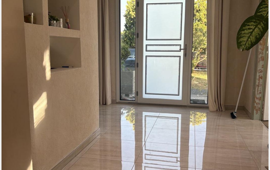 FAMICITY 2 : Maison / Villa | FONTENAY-LE-COMTE (85200) | 317 m2 | 522 000 &euro; 