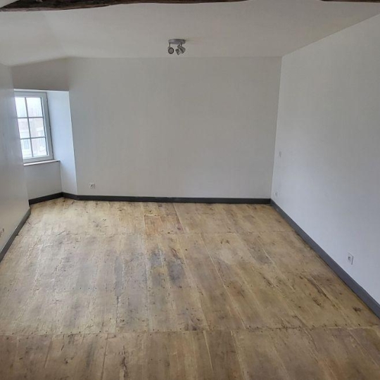  FAMICITY 2 : Maison / Villa | FONTENAY-LE-COMTE (85200) | 350 m2 | 243 500 € 