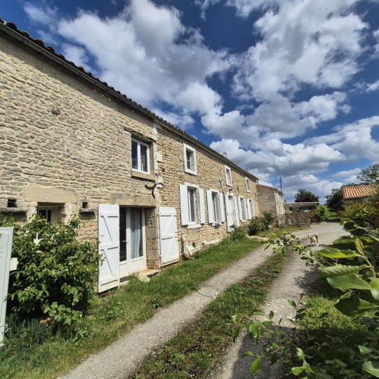  FAMICITY 2 : Maison / Villa | SAINT-HILAIRE-DES-LOGES (85240) | 280 m2 | 295 000 &euro; 