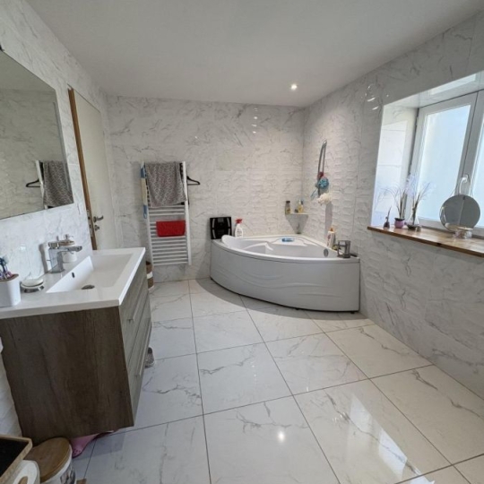  FAMICITY 2 : Maison / Villa | FONTENAY-LE-COMTE (85200) | 317 m2 | 522 000 &euro; 