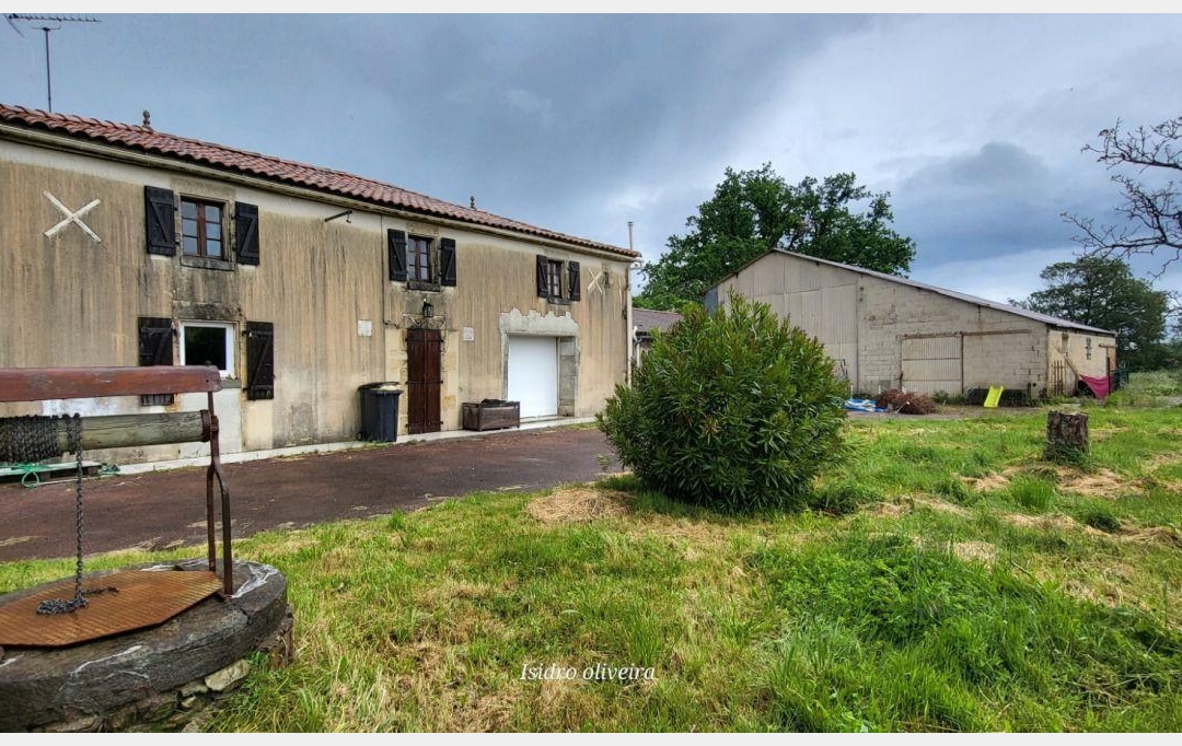 FAMICITY 2 : Maison / Villa | MARILLET (85240) | 230 m2 | 200 000 € 