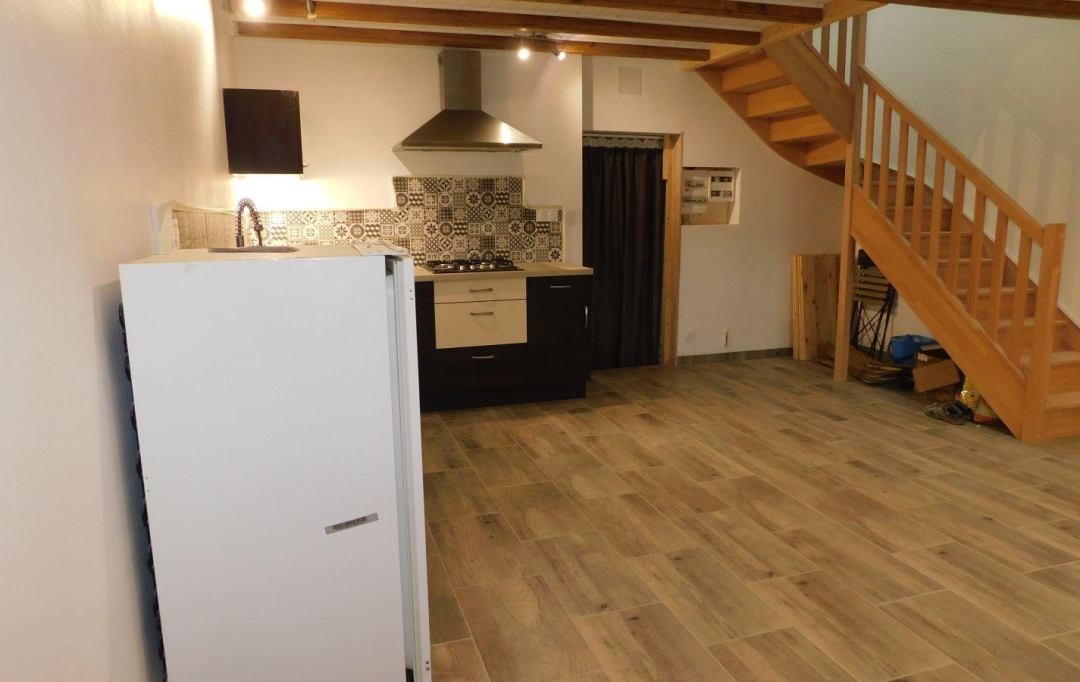 FAMICITY 2 : Maison / Villa | FONTENAY-LE-COMTE (85200) | 350 m2 | 243 500 € 