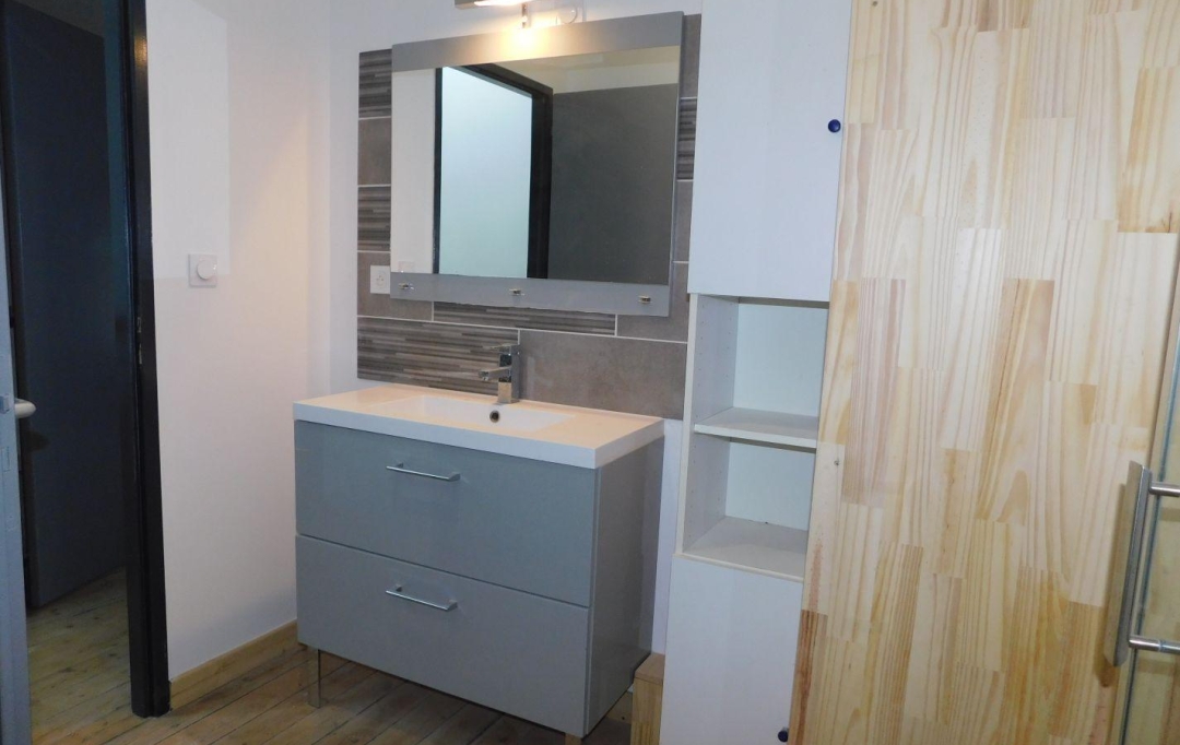 FAMICITY 2 : Maison / Villa | FONTENAY-LE-COMTE (85200) | 350 m2 | 243 500 € 