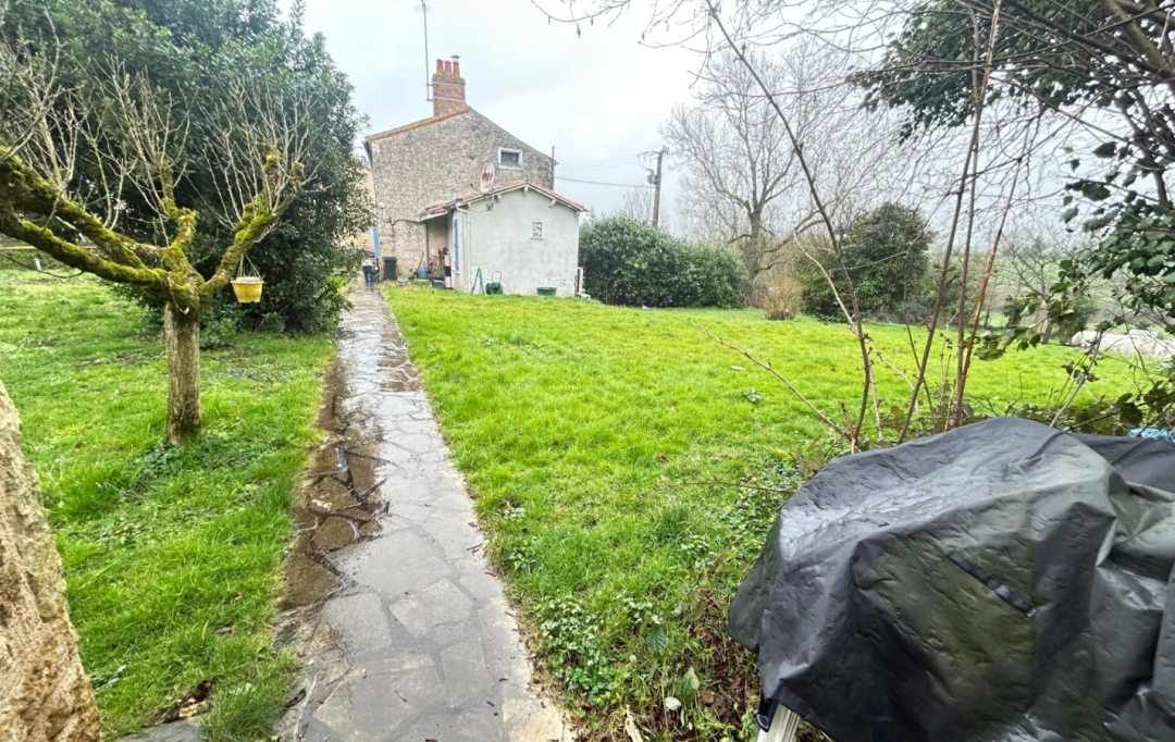 FAMICITY 2 : Maison / Villa | BAZOGES-EN-PAREDS (85390) | 104 m2 | 139 000 € 