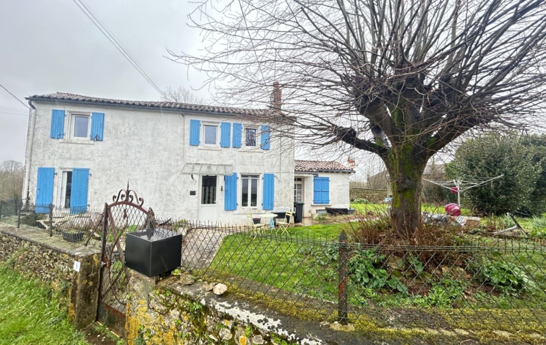 FAMICITY 2 : Maison / Villa | BAZOGES-EN-PAREDS (85390) | 104 m2 | 139 000 € 
