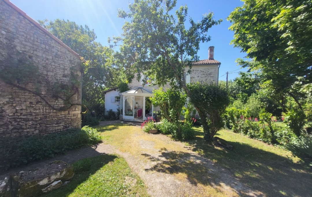 FAMICITY 2 : Maison / Villa | COULONGES-SUR-L'AUTIZE (79160) | 122 m2 | 196 000 € 