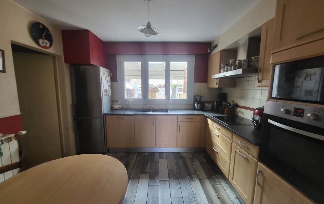 FAMICITY 2 : Maison / Villa | FONTENAY-LE-COMTE (85200) | 110 m2 | 188 000 € 