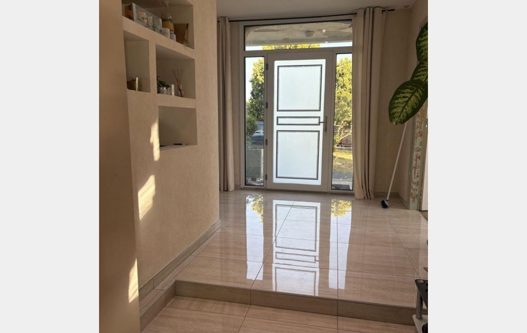 FAMICITY 2 : Maison / Villa | FONTENAY-LE-COMTE (85200) | 317 m2 | 522 000 &euro; 