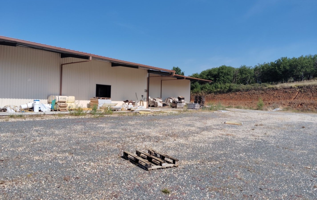 FAMICITY 2 : Autres | GRUN-BORDAS (24380) | 3 500 m2 | 3 675 000 &euro; 
