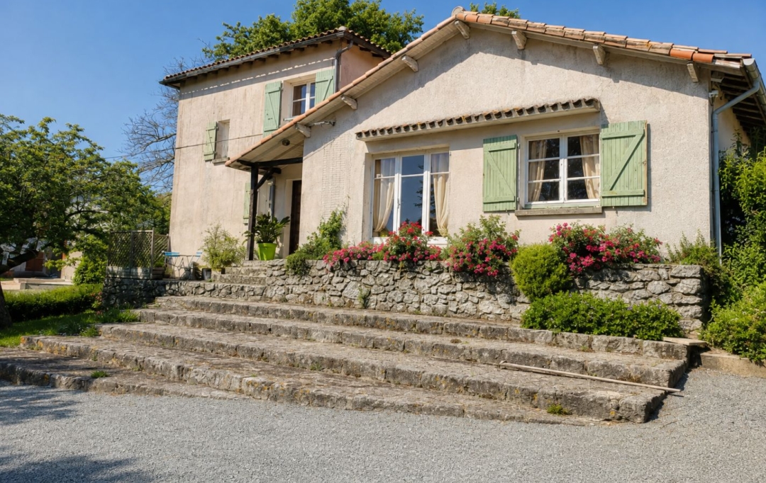 FAMICITY 2 : Maison / Villa | LARGEASSE (79240) | 144 m2 | 112 000 &euro; 
