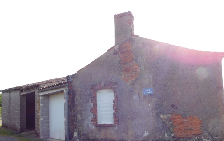 Maison BOURNEAU 170 m2 41 500 € Maison BOURNEAU 170 m2 41 500 €