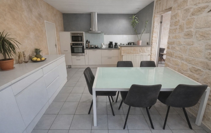 Maison   SAINT-MARTIN-DE-FRAIGNEAU  144 m2 177 500 € 