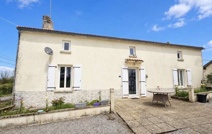 Maison   LARGEASSE  199 m2 153 700 € 