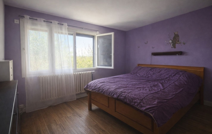Maison   FONTENAY-LE-COMTE  96 m2 177 000 € 
