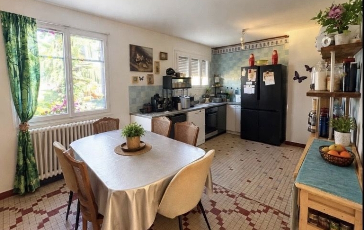 Maison   FONTENAY-LE-COMTE  96 m2 177 000 € 